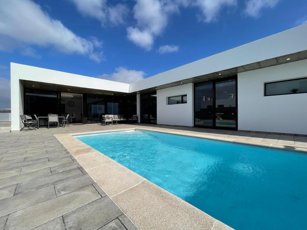 Eslanzarote Eco Villa Tony, Heated Pool, Jacuzzi, Sat Tv, Super Wifi La Costa Eksteriør billede