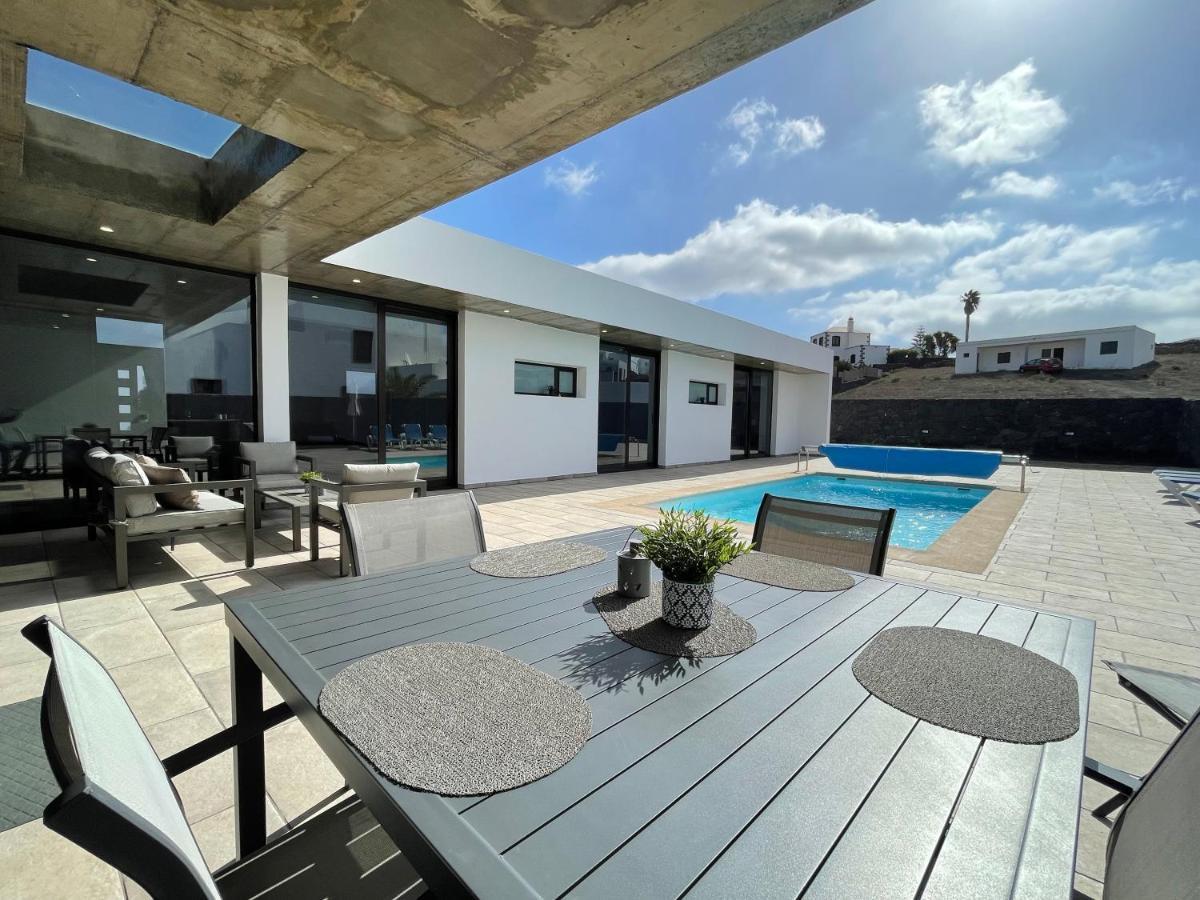 Eslanzarote Eco Villa Tony, Heated Pool, Jacuzzi, Sat Tv, Super Wifi La Costa Eksteriør billede