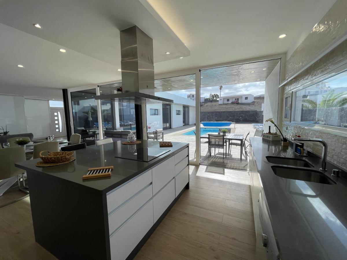 Eslanzarote Eco Villa Tony, Heated Pool, Jacuzzi, Sat Tv, Super Wifi La Costa Eksteriør billede